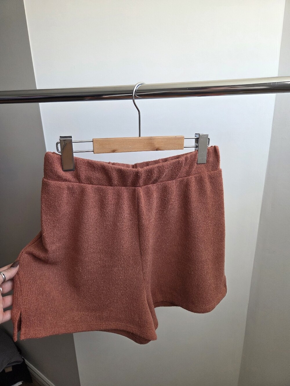 H&M Knit High-Waist Shorts in Rust